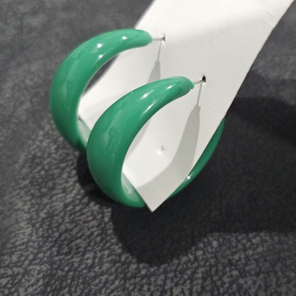 Green Hoop Earrings - Picture 4 of 6